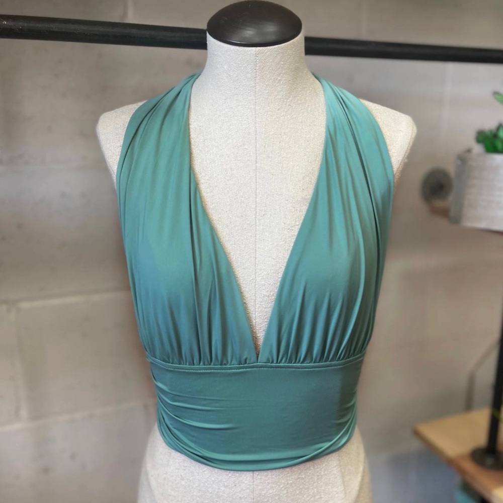 American Threads halter top backless tie knot